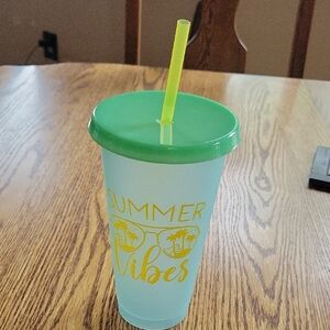 Green and Yellow Summer Vibes Party Cup